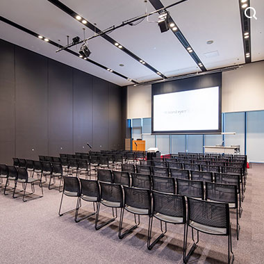 カンファレンス(シアター)